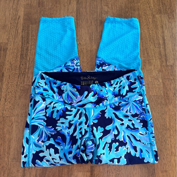 Lilly Pulitzer Luxletic Weekender Midi Leggings SZ S Bright Navy In Too Deep - Picture 3 of 15